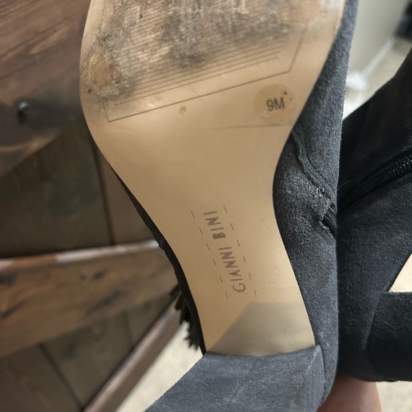 Gianni Bini Gray Suede Peep Toe Heeled Fringe Booties Size 9 - Picture 10 of 11